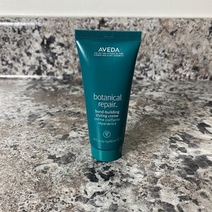 Aveda Botanical Repair Bond-building Styling Creme. 1.4 fl oz./40 ml. Brand new!